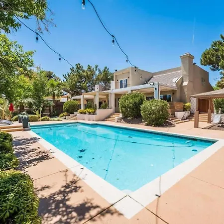 Luxury Meets Vegas Gorgeous Home By The Strip